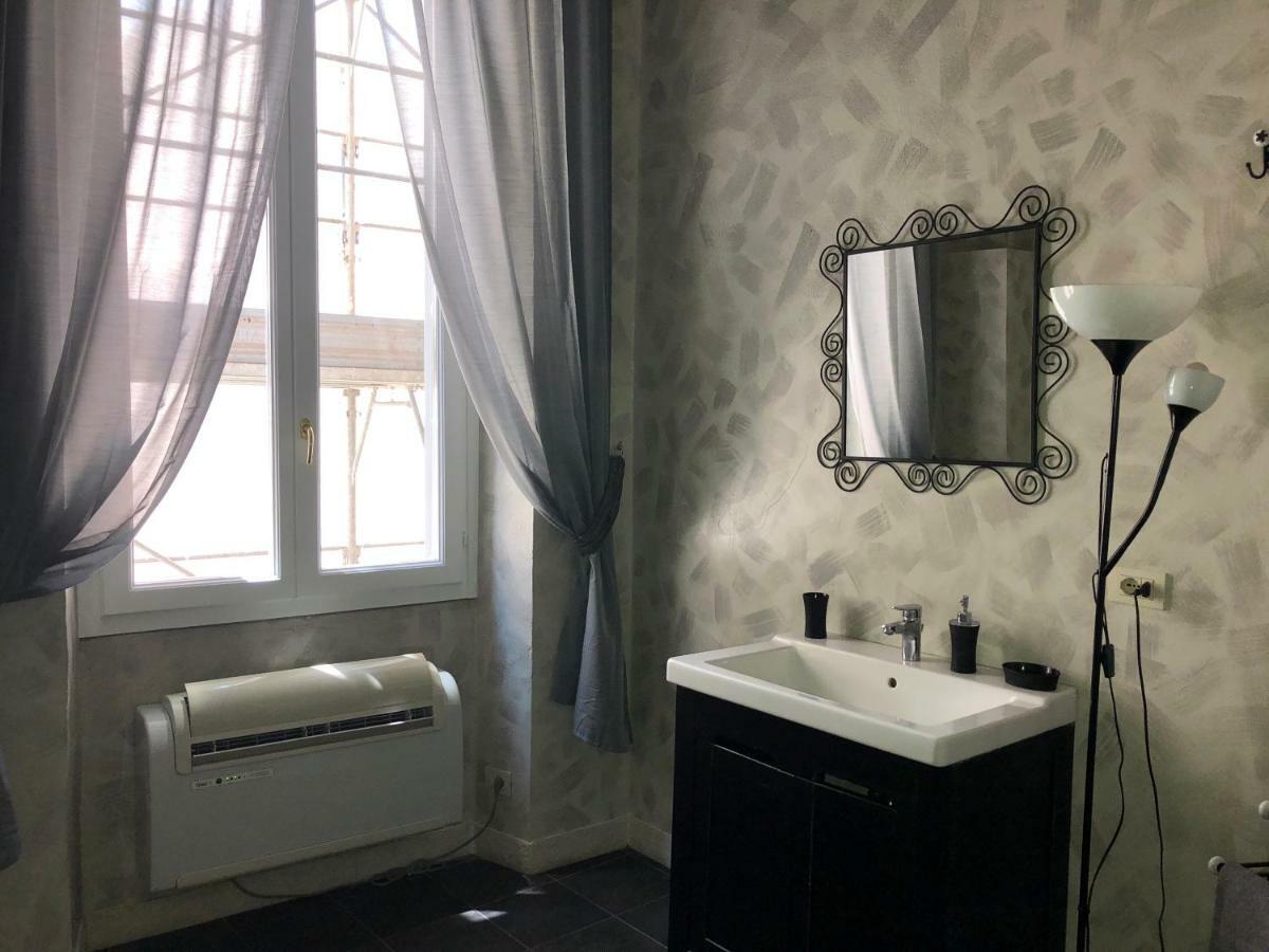 Vicolo Doria Apartment โรม ภายนอก รูปภาพ
